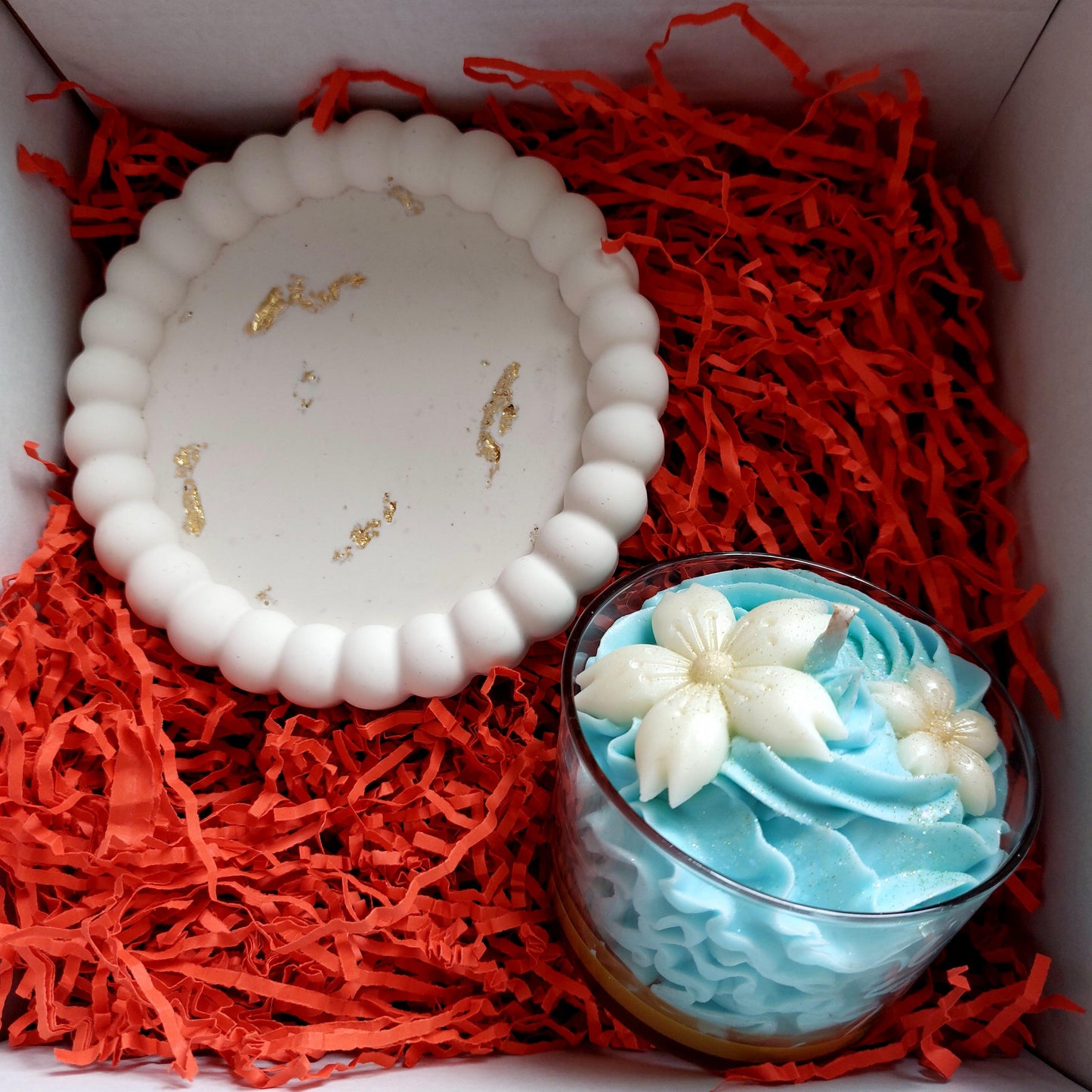 Coffret Cadeau (Bougie gourmande + Plateau)